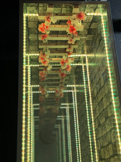 InfinityGlow RGB Infinity Table – Endless Depth Design