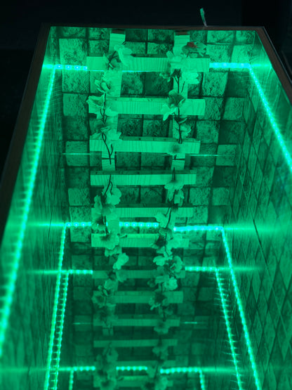 InfinityGlow RGB Infinity Table – Endless Depth Design